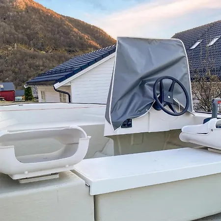 Cozy In Brekke With Wifi Holiday home